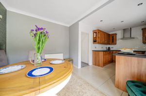 Kitchen diner angle 3- click for photo gallery